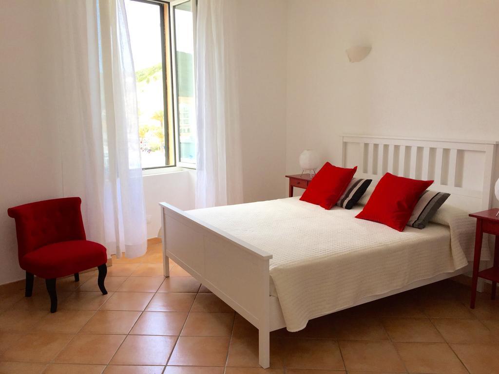 Les Appartements Du Port Bonifacio  Room photo