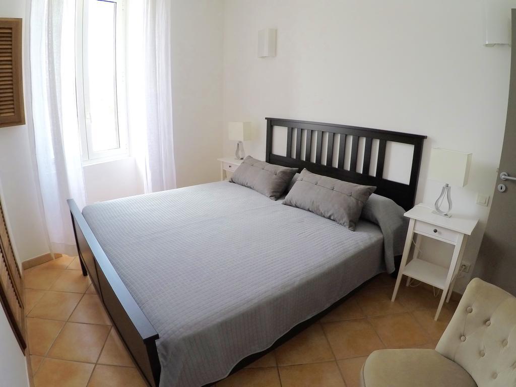 Les Appartements Du Port Bonifacio  Room photo