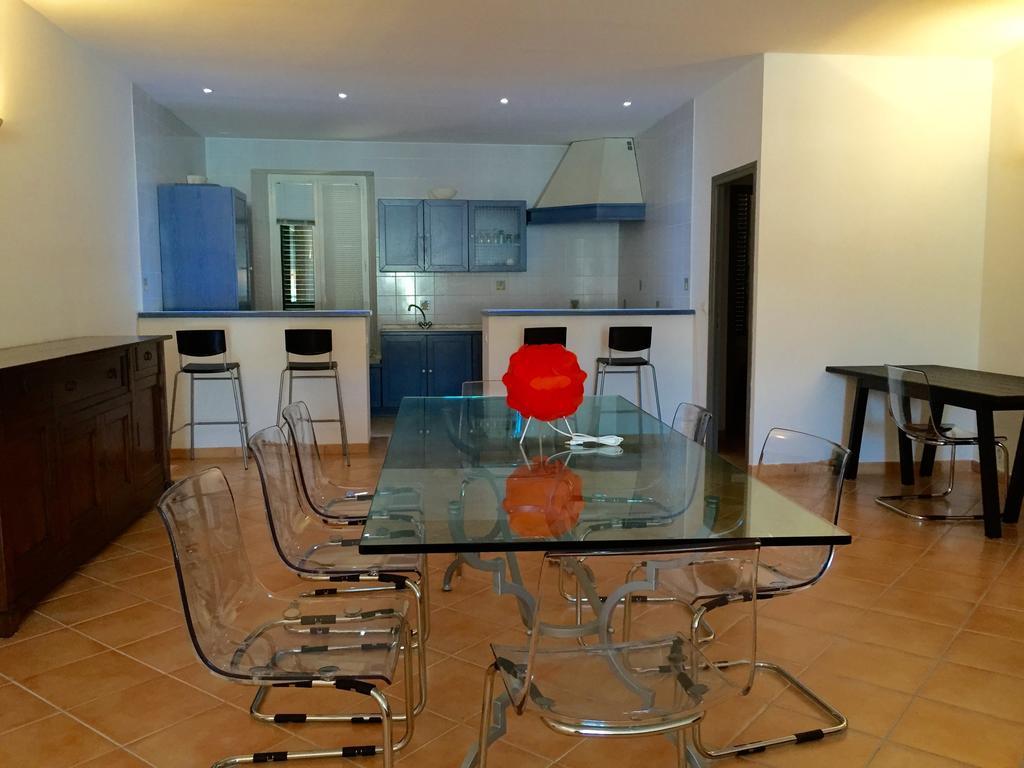 Les Appartements Du Port Bonifacio  Room photo